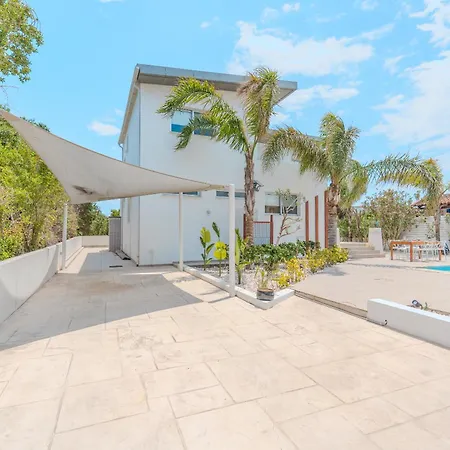 Villa Seaside Hideaway Perivolia