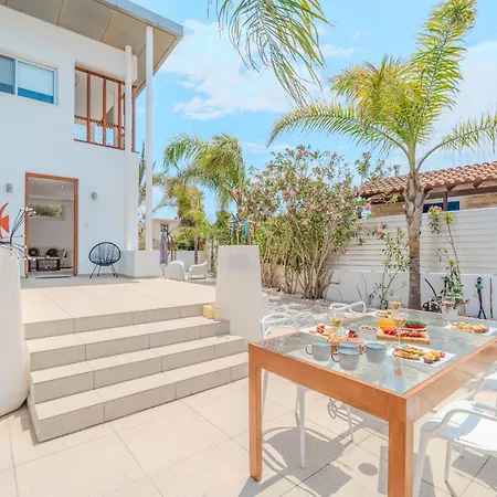 Seaside Hideaway Villa