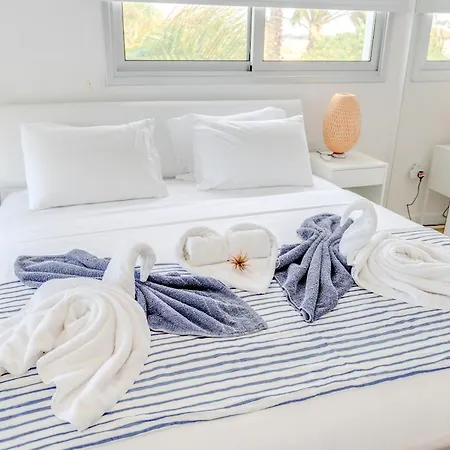 Seaside Hideaway *