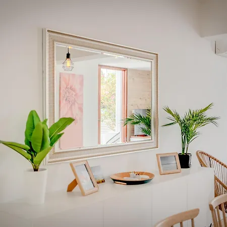 Seaside Hideaway Perivolia